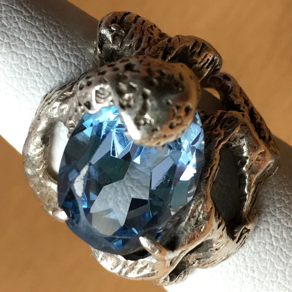 VINTAGE 925 STERLING SILVER BLUE SPINEL RING